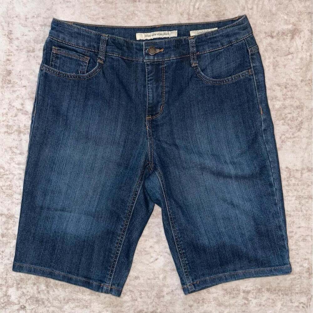 Jones new york bermuda shorts size 4